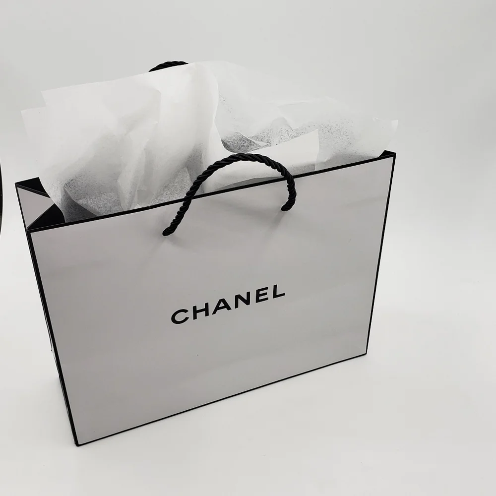 CHANEL Gift Bag